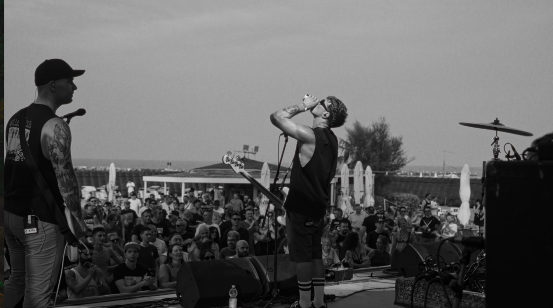 LILLIANS BAND